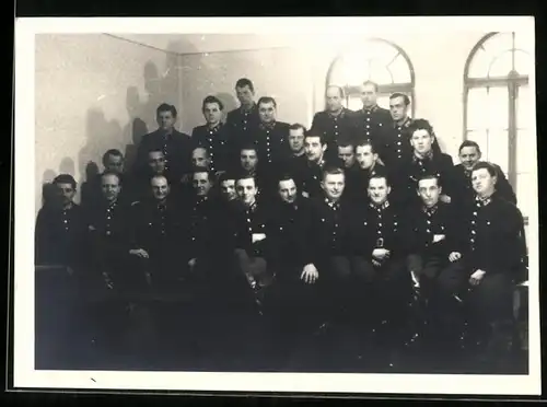 Fotografie Polizei Wien, Gruppenbild Wiener Polizisten in Uniform