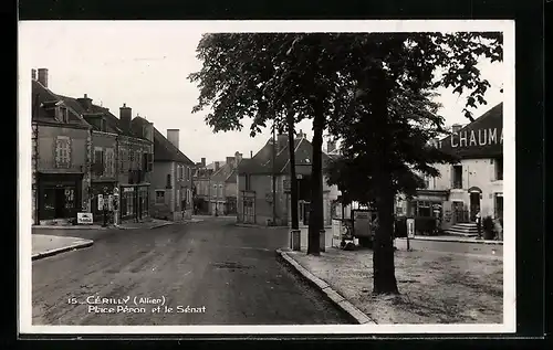 AK Cérilly, Place Péron et le Sénat