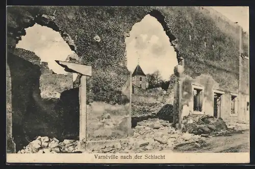 AK Varnéville, Ortsansicht nach der Schlacht, Ruinen eines Gebäudes