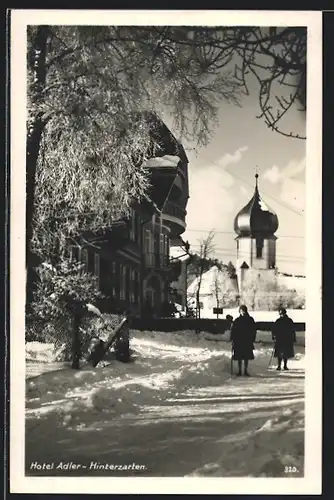 AK Hinterzarten, Hotel Adler mit Kirche im Winter