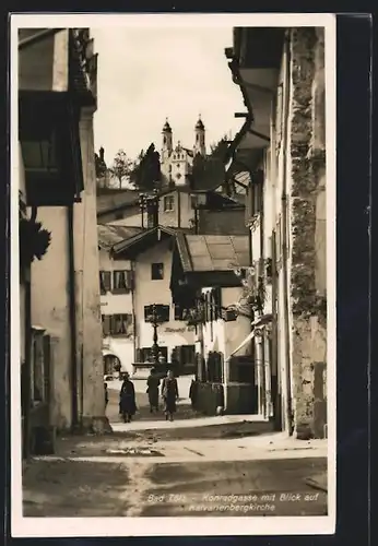 AK Bad Tölz, Konradgasse mit Blick auf Kalvarienberg