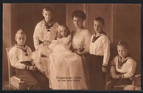 AK Kronprinzessin Cecilie mit ihren sechs Kindern