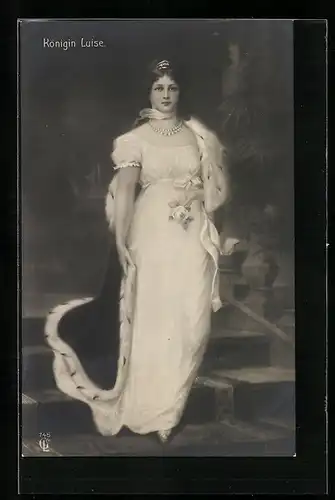 AK Königin Luise von Preussen mit einer Rose in der Hand