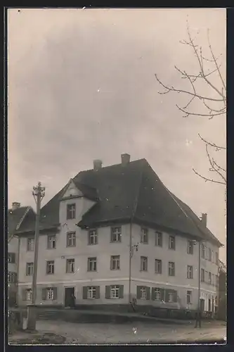 Foto-AK Buchau /Federsee, Grosses Eckgebäude mit Strasse