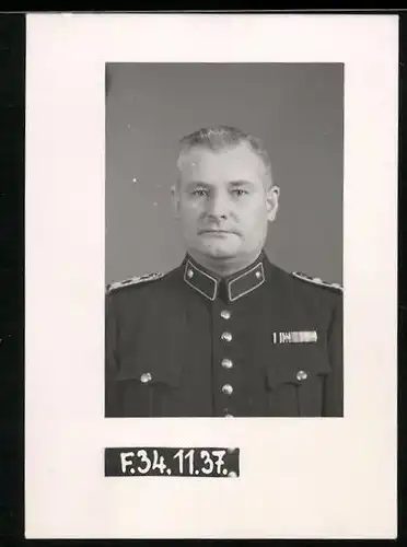 Fotografie Polizei, Polizist in Uniform