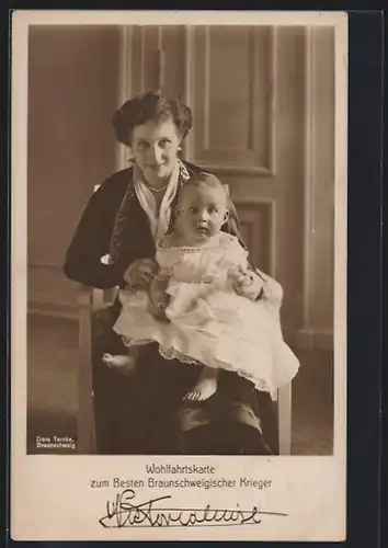 AK Victoria Louise Herzogin von Braunschweig mit dem kleinen Prinzen