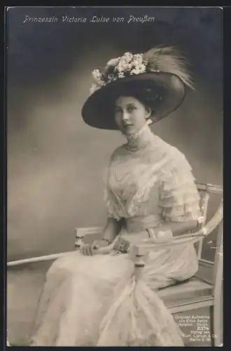 AK Prinzessin Victoria Luise von Preussen im weissen Kleid
