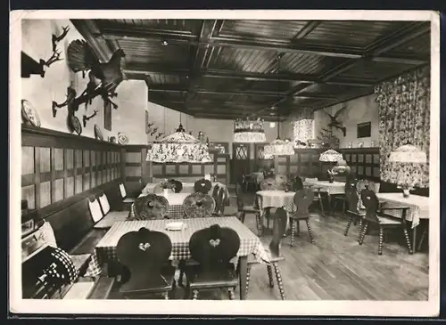 AK St. Blasien /Schwarzwald, Kronen-Gaststätte-Jägerstüble, Inh. Franz Walliser, Innenansicht