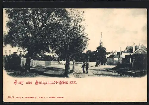 AK Wien-Heiligenstadt, Ortspartie mit Kirche und Passanten