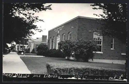 Foto-AK Horton, KS, Post Office and Library