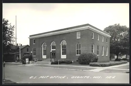 Foto-AK Oconto, WI, U. S. Post Office