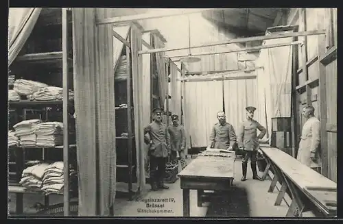 AK Brüssel / Bruxelles, Kriegslazarett IV, Wäschekammer
