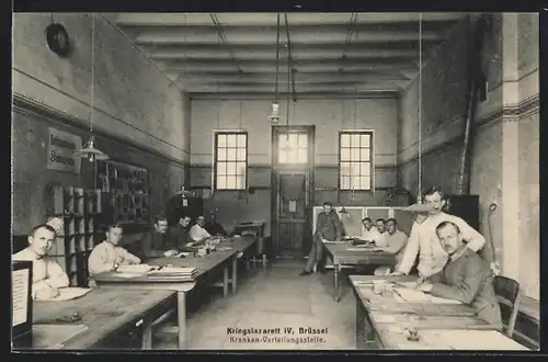 AK Brüssel / Bruxelles, Kriegslazarett IV, Kranken-Verteilungsstelle