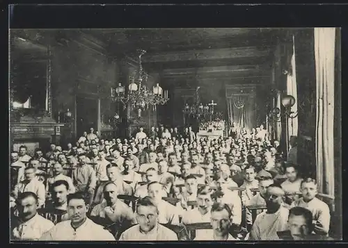 AK Brüssel / Bruxelles, Kriegslazarett IV, Messe in der Kirche