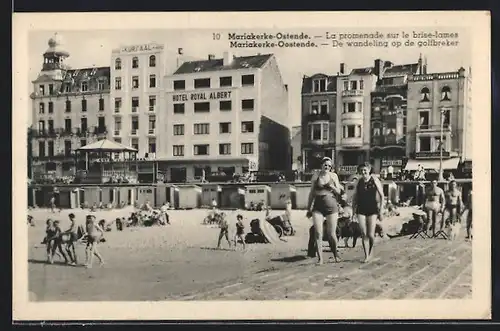 AK Mariakerke-Ostende, La promenade sur le brise-lames