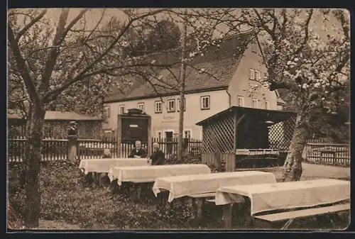 AK Zwiesel /Gottleuba, Gasthaus Zwieselmühle, Gartenansicht