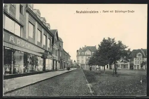 AK Neuhaldensleben, Markt mit Bülstringerstrasse und Geschäft A. Rückmann