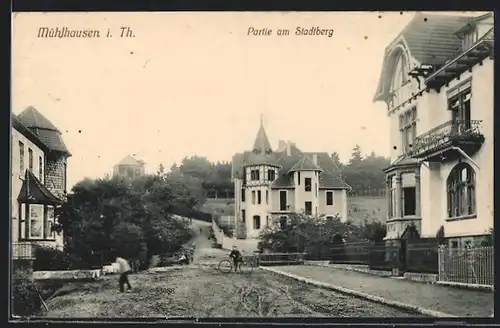 AK Mühlhausen i. Th., Strasse am Stadtberg und Junge mit Fahrrad