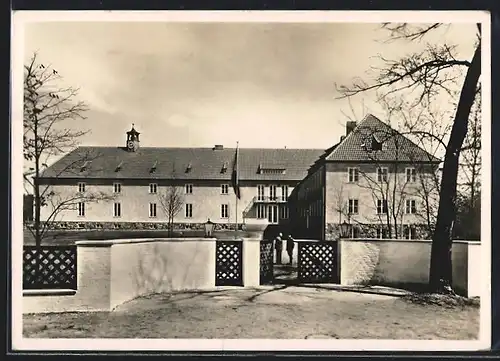 AK Heyrothsberge b. Magdeburg, Feuerwehrschule der Provinz Sachsen, Vorderansicht