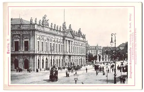 Fotografie / Lichtdruck Edm. Gaillard, Berlin, Ansicht Berlin, Zeughaus-Ruhmeshalle mit Stadtleben