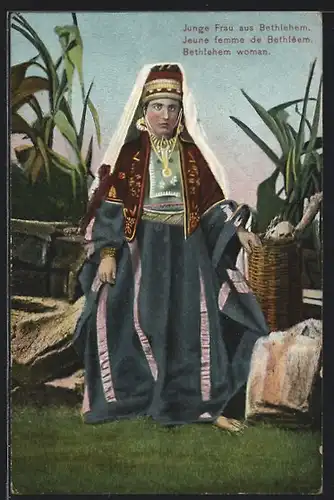 AK Bethlehem, Junge Frau in traditioneller Kleidung
