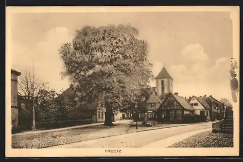 AK Preetz, Strassenpartie mit Kirche