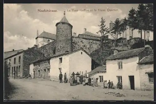 AK Neufchâteau, La Tour Griffon et le Vieux Quartier