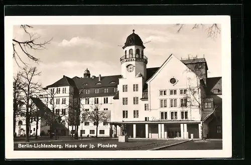 AK Berlin-Lichtenberg, Frontansicht Haus der jg. Pioniere