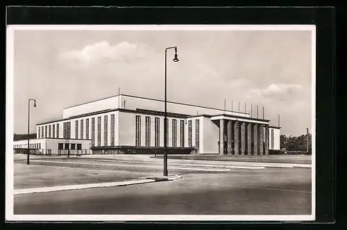 AK Berlin-Charlottenburg, vor der Deutschlandhalle