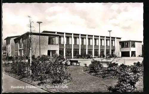 AK Homberg am Niederrhein, vor der Glückauf-Halle
