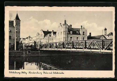 AK Vilsbiburg /Ndby, Hindenburg-Platz mit Vilsbrücke