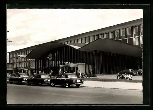 AK Bochum, Hauptbahnhof, Frontansicht