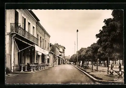 AK Rieumes, Les Cafes et Promenades