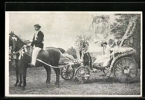AK Luchon, Fete des Fleurs, Costumes, Flotter