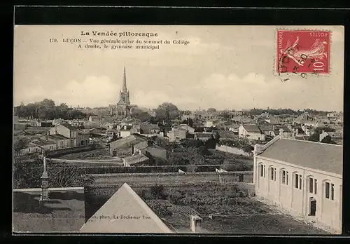 AK Lucon, Vue generale prise du sommet du College, A droit, le gymnase municipal