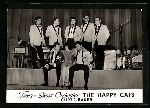 AK Tanz + Show Orchester The Happy Cats auf einer Bühne