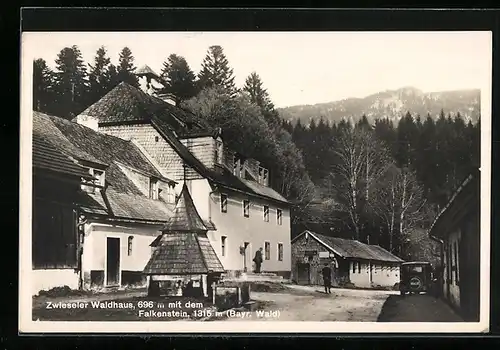 AK Zwiesel, Zwiesler Waldhaus mit grossem Falkenstein