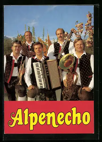 AK Musiker-Gruppe Alpenecho mit ihren Instrumenten