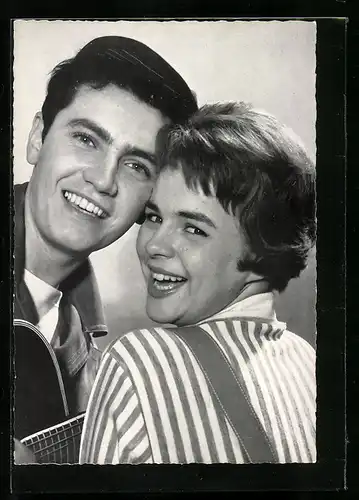 AK Musikerin Conny Froboess und Musiker Rex Gildo bei einem Duett