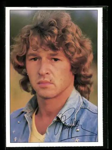 AK Musiker Peter Maffay mit verträumten Blick