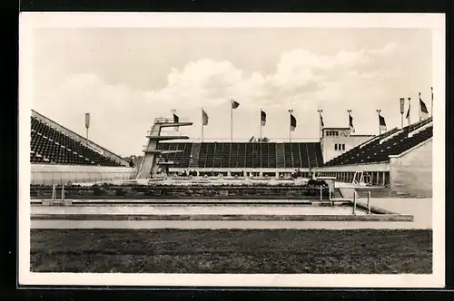 AK Leipzig, Schwimmstadion an der Friedrich-Ebert-Strasse, Blick vom Pionierbecken auf die Nordtribüne