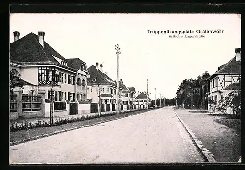 AK Grafenwöhr, östliche Lagerstrasse auf dem Truppenübungsplatz