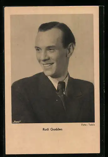 AK Schauspieler Rudi Godden charmant lächelnd im Jackett