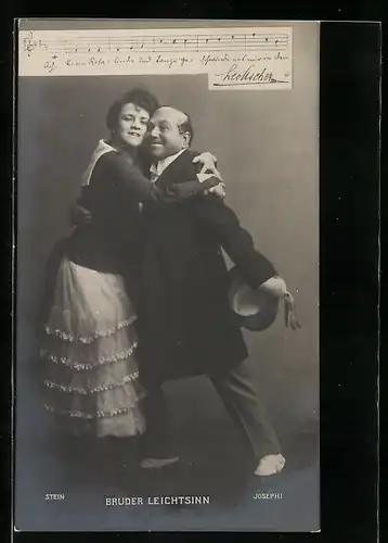 AK Operette Brudewr Leichtsinn, die Darsteller Stein und Josephi eng umschlungen