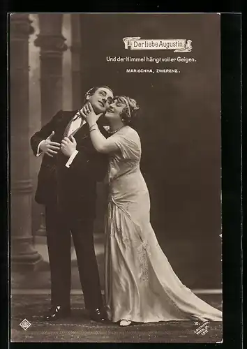 AK Darsteller Marischka und Zwerenz in Kostümen in der Operette Der liebe Augustin