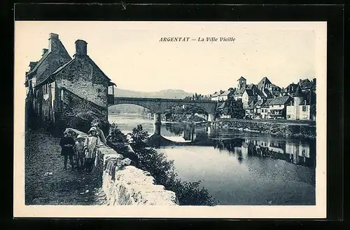 AK Argentat, La Ville Vieille