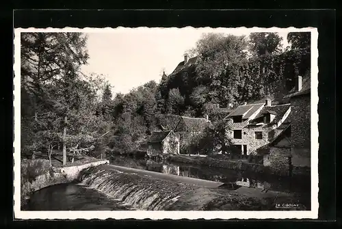 AK Segur-le-Chateau, L`Auvézère, La Château