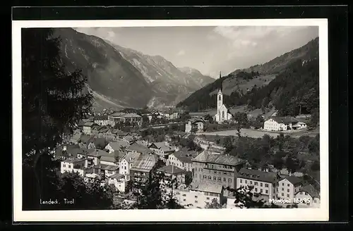 AK Landeck im Oberinntal, Blick auf die Kirche und den Ort