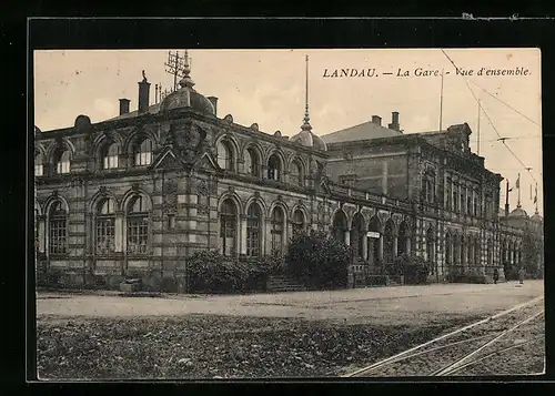 AK Landau, La Gare, Vue d`ensemble, Bahnhof