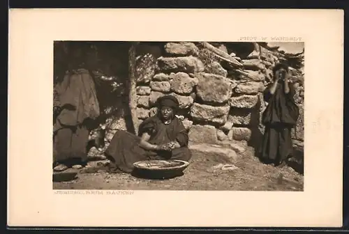 AK Jericho, Araberin beim Backen, arabische Volkstypen